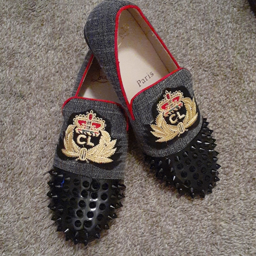 Shoes - Picture 8 of 9